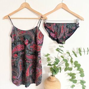 Vintage Victoria’s Secret 100% silk paisley chemise panty lingerie set